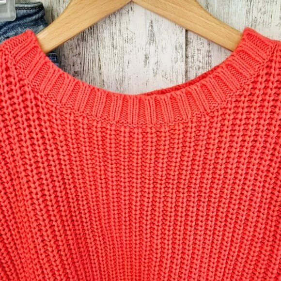 Express Women's Sweater Size Medium Vibrant Pink Long Sleeves Tight Knit Fall - Picture 4 of 13